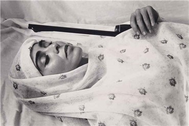 Photography, Shirin Neshat, Face to Face with God, 1995, 5950