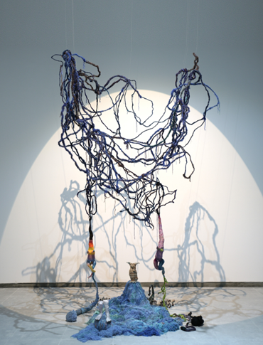 , Bita Fayyazi, Beautiful Creatures (Wrapping in the Roots of the Spruce), 2014, 81593