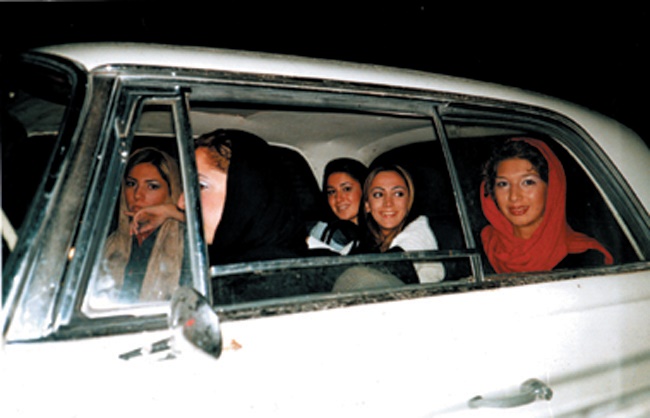 Shirin Aliabadi, Girls in Car 2, 2005