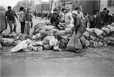 Mohammad Sayyad, Entrenchment of people in Tehran No road (Farahabad St.) - Feb 10th, 1979, 1979, 0