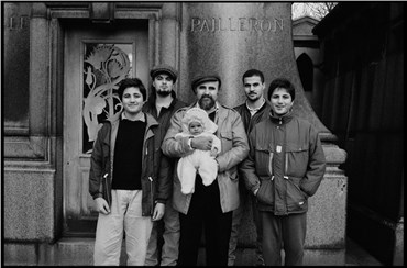 Photography, Abbas Attar (Abbas), FRANCE. Paris. ABBAS with his four sons Temudjinn, Hamish, Aram, Arash, and first granddaughter Jordan., 1991, 25727