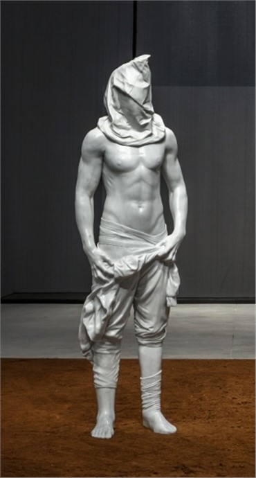 Sculpture, Reza Aramesh, Action 180, 2016, 517