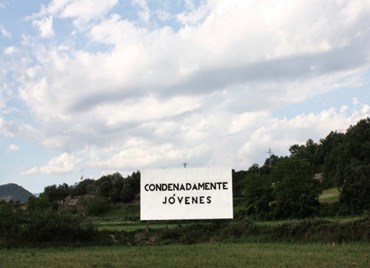 , Joan Pallé, Damn Young, 2023, 74550