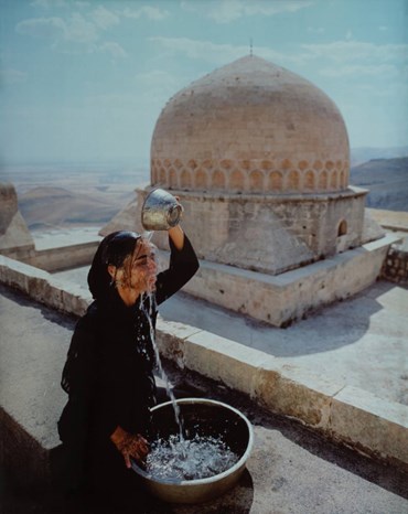 Photography, Shirin Neshat, Soliloquy Series (Water over Head), 1999, 70720