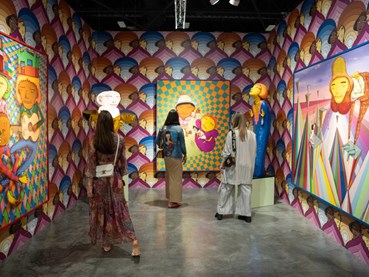 پنج اثر هنری که در آرت بازل میامی بیچ ۲۰۲۴ نباید از دست داد