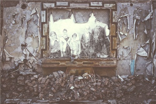 You Blow like Wind into My Hair that I have Never Had