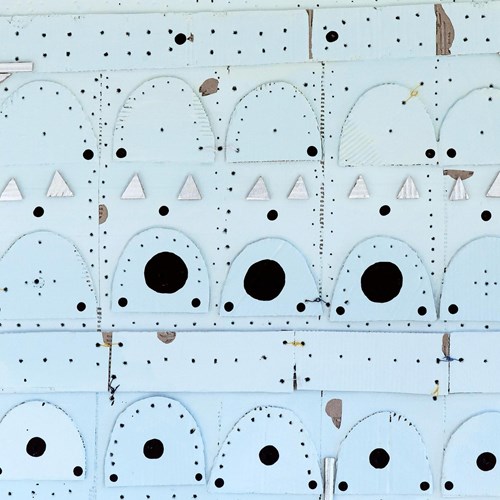 سپری برای پنهان شدن