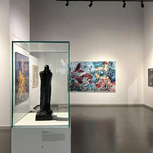 Shifting Gazes: Women Through Middle Eastern Eyes