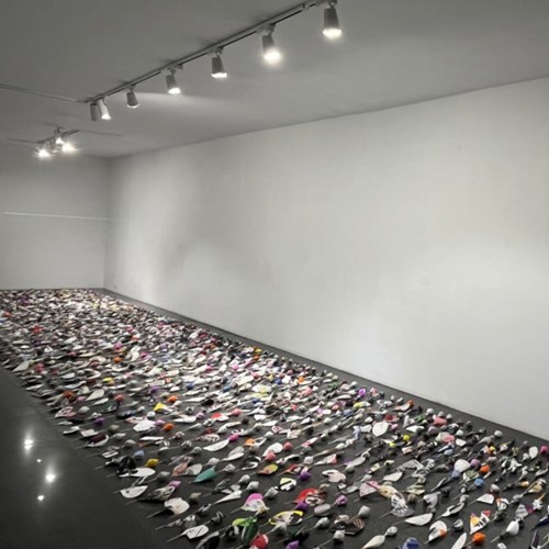 1027 Paper Tulips & One Scissor