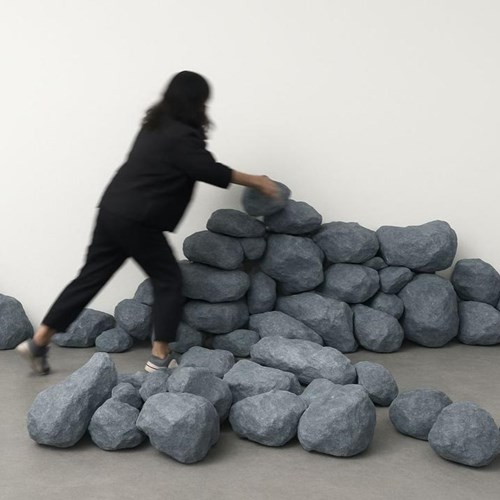 هزاران تکه سکوت