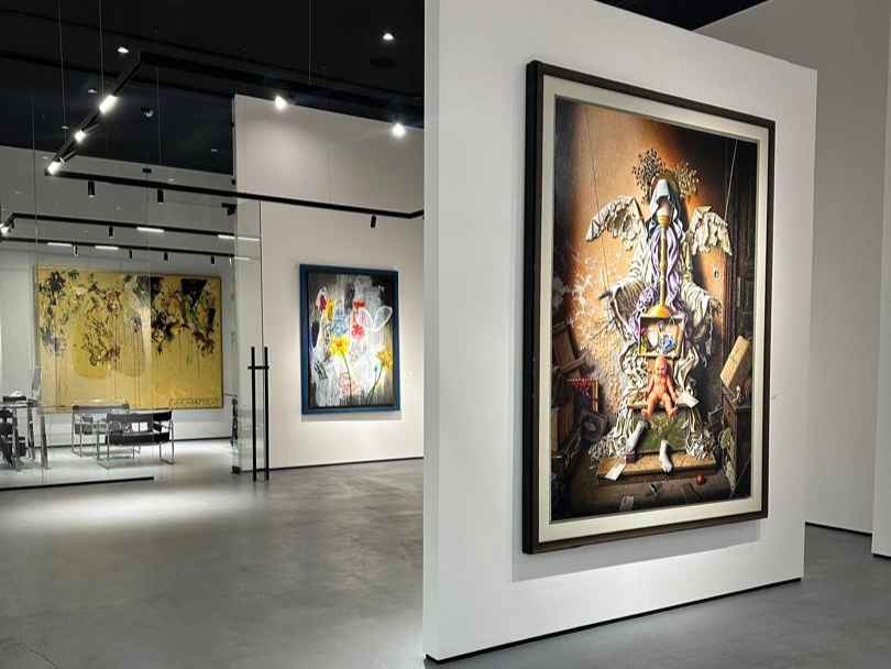 Whispers of Presence, A Dialogue between Faces , installation view