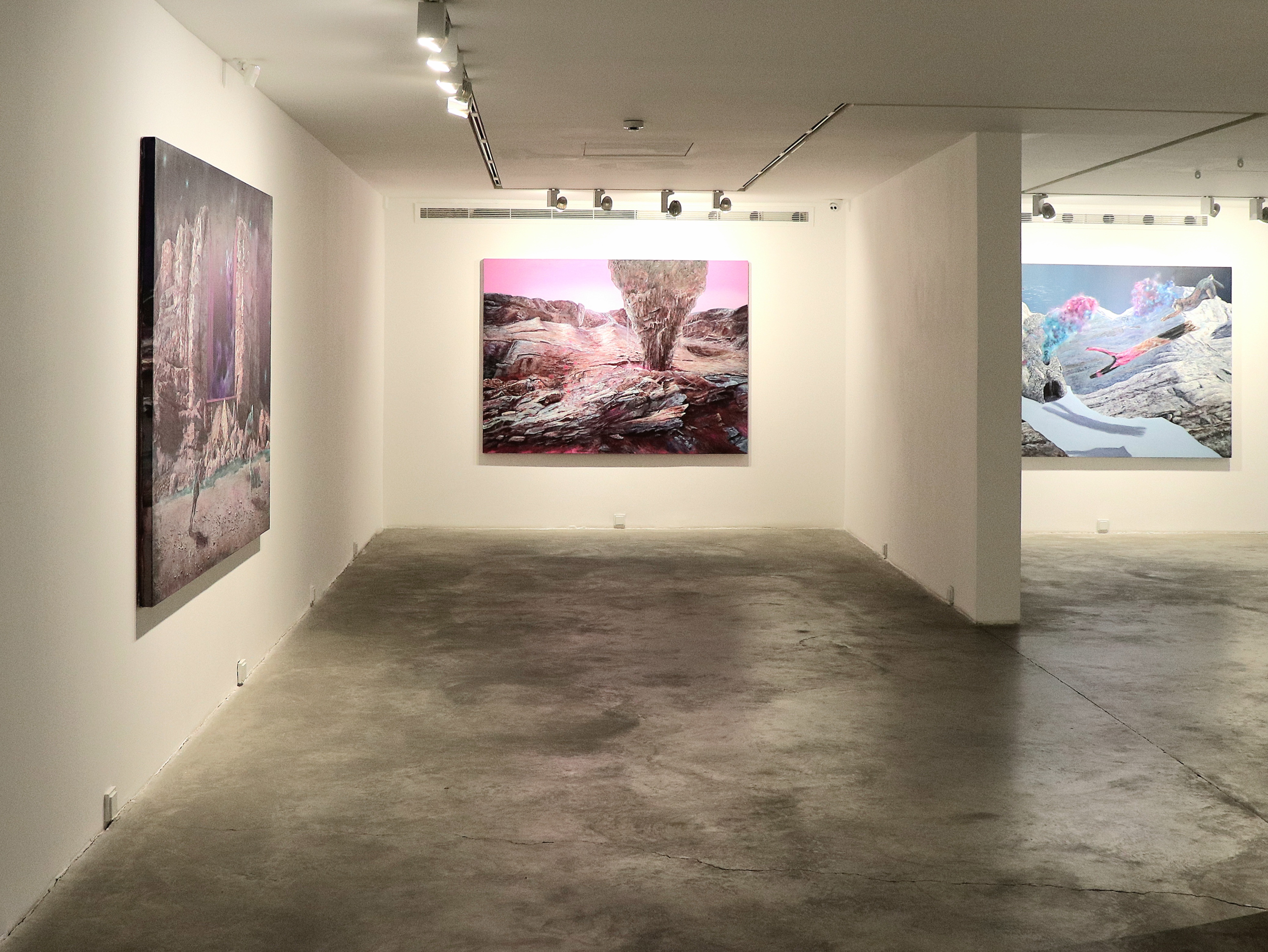 Phosphene Venus: Where The Sun Rises in The West and Sets in The East, installation view