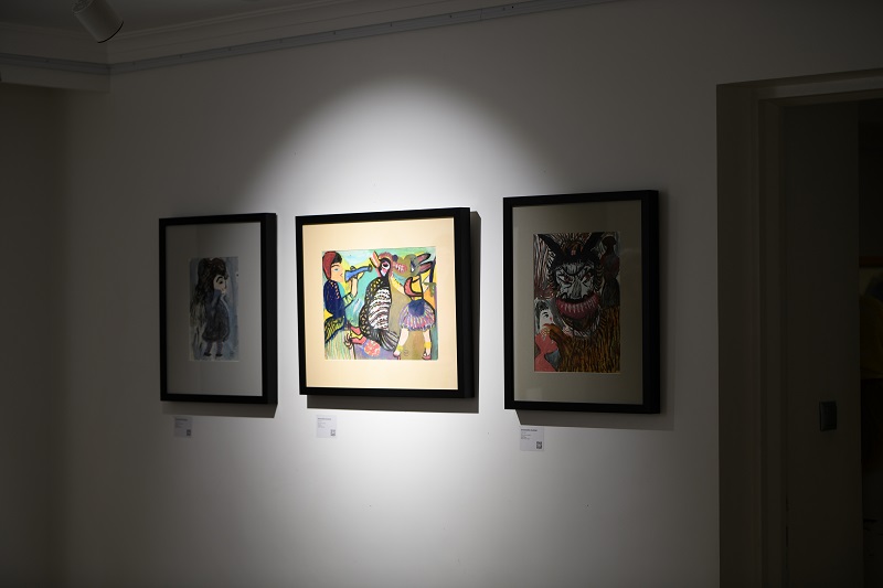 Mokarrameh, installation view