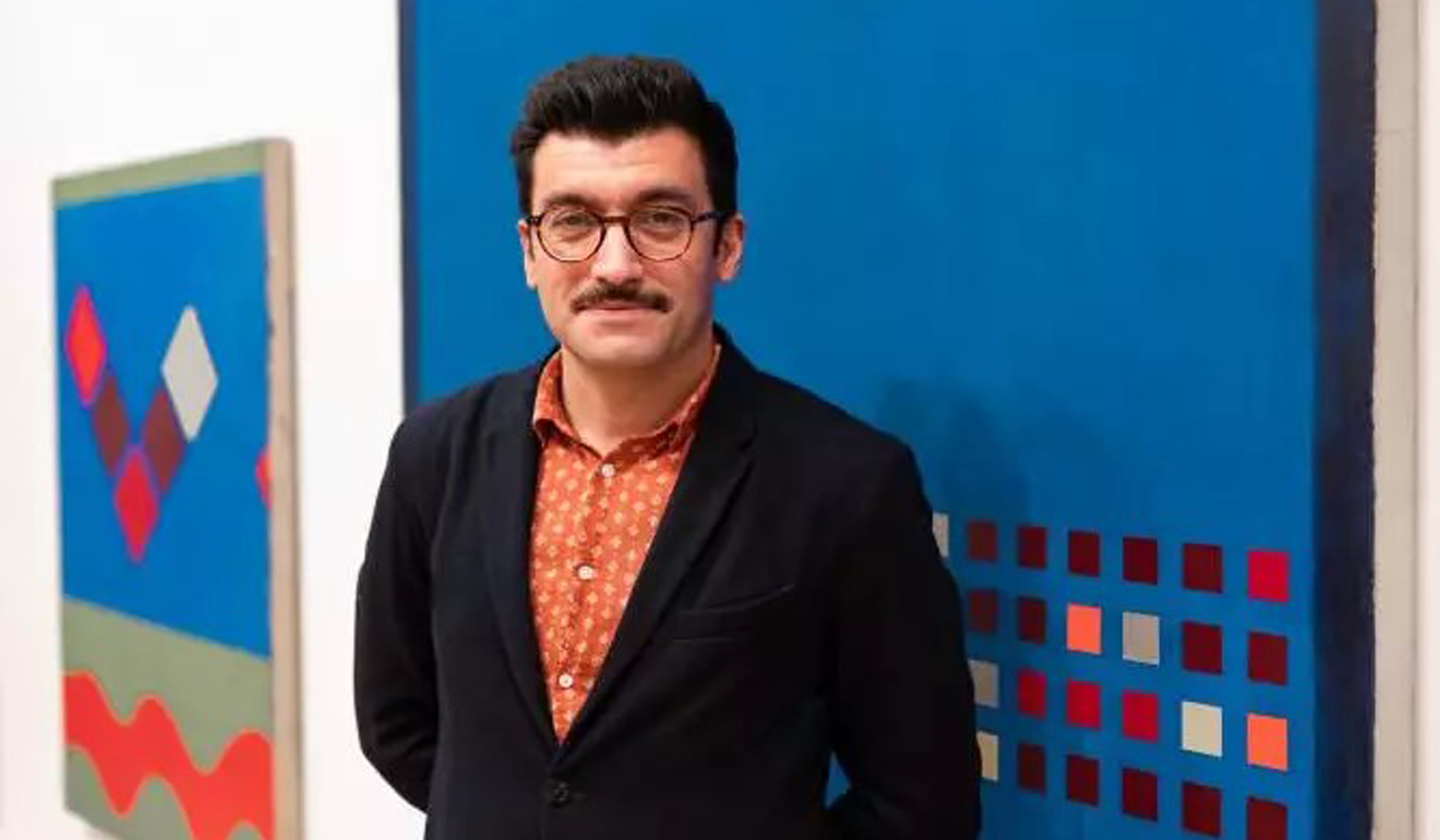 گذری به برخی از فعالیت‌های مراد منتظمی، کیوریتور و کارشناس تاریخ هنر ساکن فرانسه