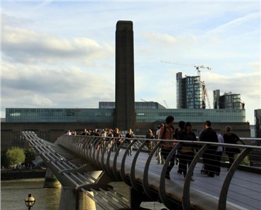 Tate Modern overtakes British Museum as top UK visitor attraction