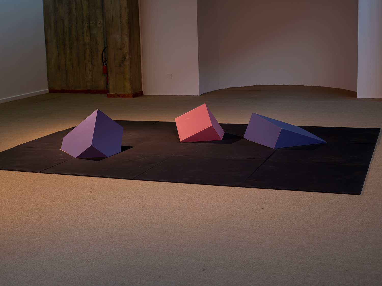 Minimalism and Conceptual Art in the mid-20th Centry Art, Installation view.