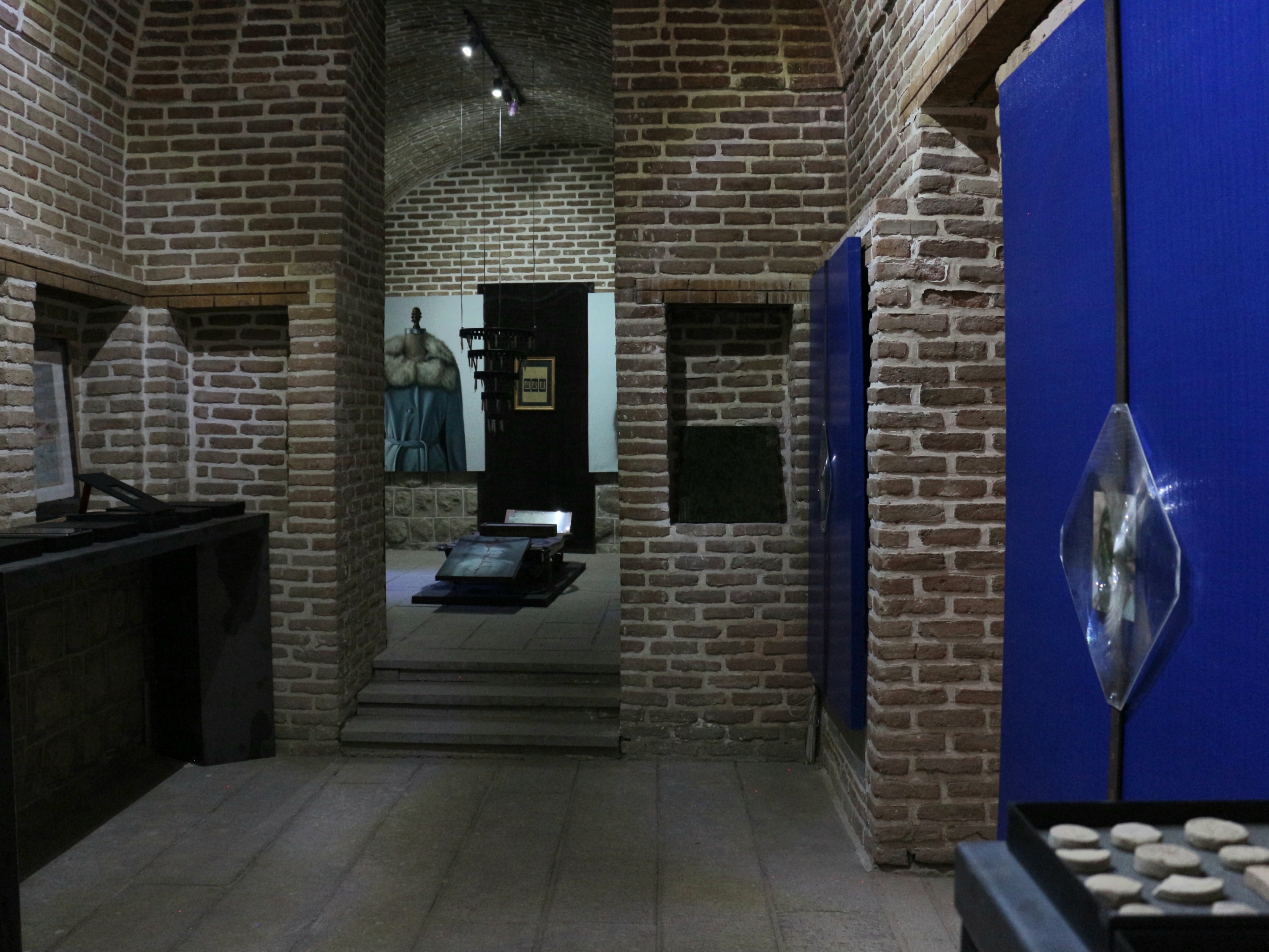 Tabriz _ Parallel Universe, Installation view.